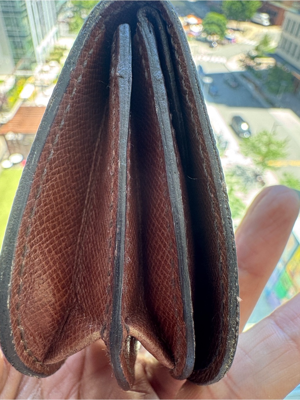 Louis Vuitton Monogram Canvas Coin Pouch in Brown and Gold 100% authenticity - Picture 8 of 9